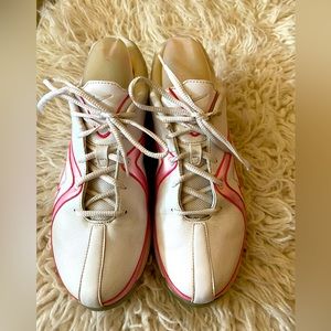 LADIES NIKE GOLF SHOES SIZE 9 PINK/WHITE EUC